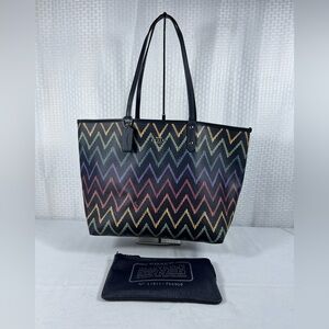 NWOT?: Coach Reversible City Tote Rainbow Zigzag Print with Navy Leather & Pouch